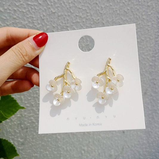 Pearl Flower Earrings Silver Style-Jewearrings