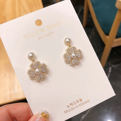 Pearl Flower Earrings Simple Fashion-Jewearrings