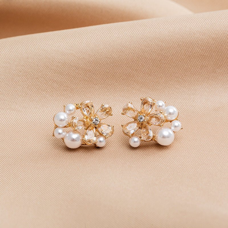 Pearl Flower Earrings - Small & Simple-Jewearrings