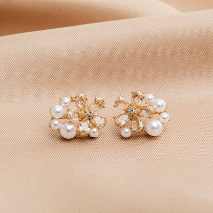 Pearl Flower Earrings - Small & Simple-Jewearrings