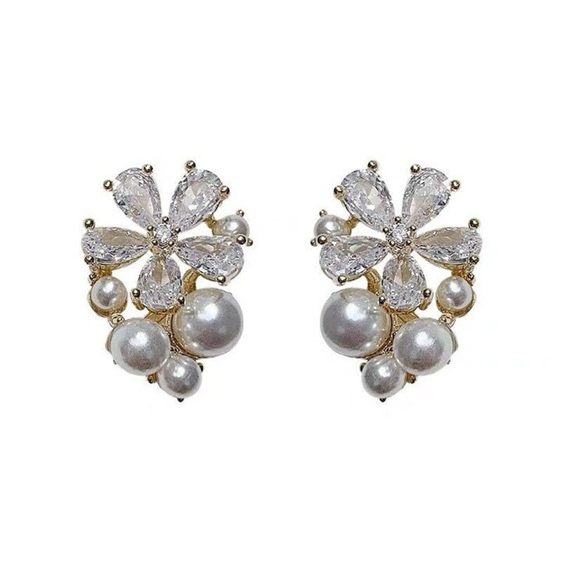 Pearl Flower Earrings - Small & Simple-Jewearrings