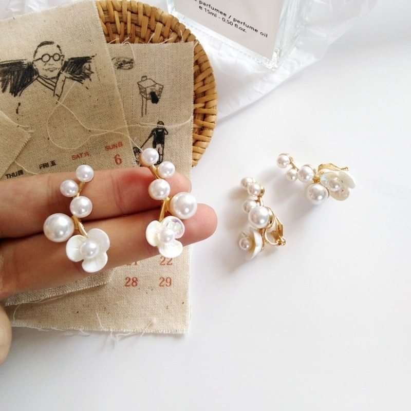 Pearl Flower Earrings Stud Earrings-Jewearrings