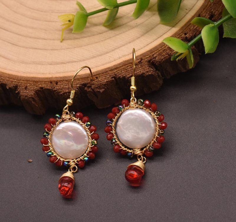 Pure Natural Baroque Pearl Retro Lady Earrings Temperament-Jewearrings