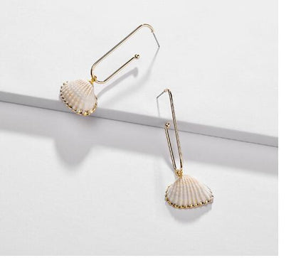 Qingdao Europe and the United States big jewelry earrings natural shell gold-plated side ear hook female earrings foreign trade new earrings-Jewearrings