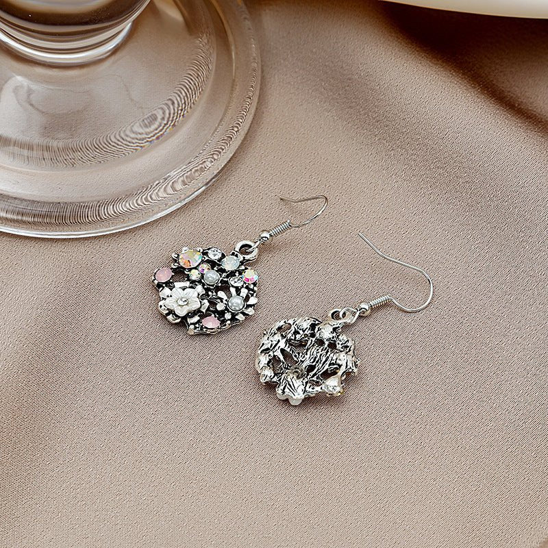 Retro Fashion Temperament Hollow Diamond Shell Flower Earrings-Jewearrings