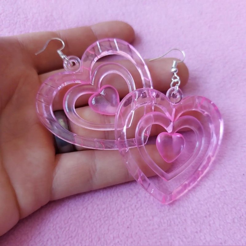 Retro Love Acrylic Girl Heart Earrings Cute-Jewearrings