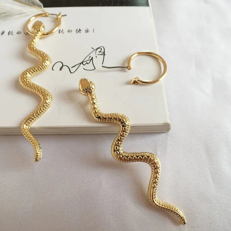 Retro Snake-Shaped Earrings - Exaggerated Design-Jewearrings