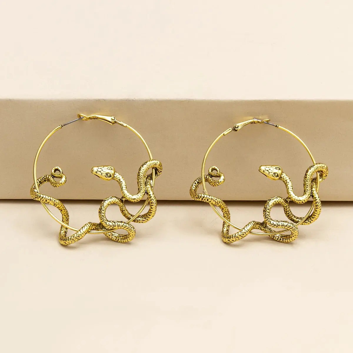 Retro Snake-Shaped Earrings - Exaggerated Design-Jewearrings