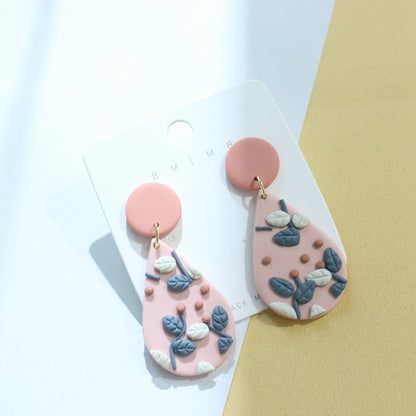 Retro Temperament Three-dimensional Flower Clay Clay Stud Earrings-Jewearrings