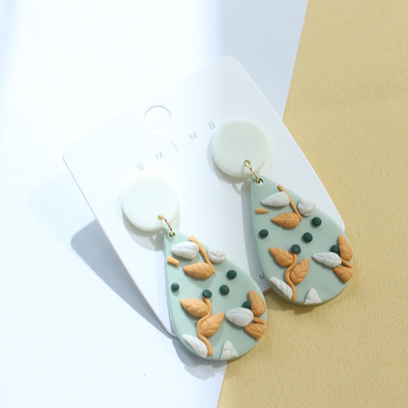 Retro Temperament Three-dimensional Flower Clay Clay Stud Earrings-Jewearrings