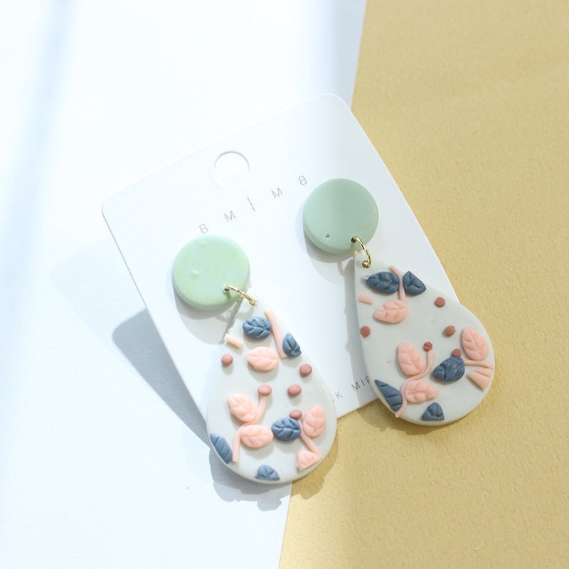 Retro Temperament Three-dimensional Flower Clay Clay Stud Earrings-Jewearrings