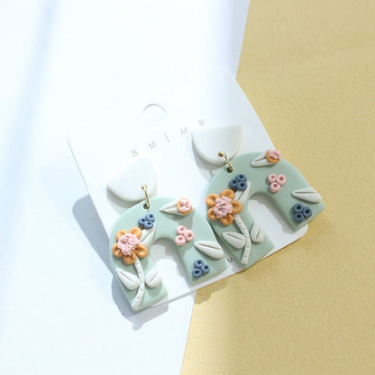 Retro Temperament Three-dimensional Flower Clay Clay Stud Earrings-Jewearrings