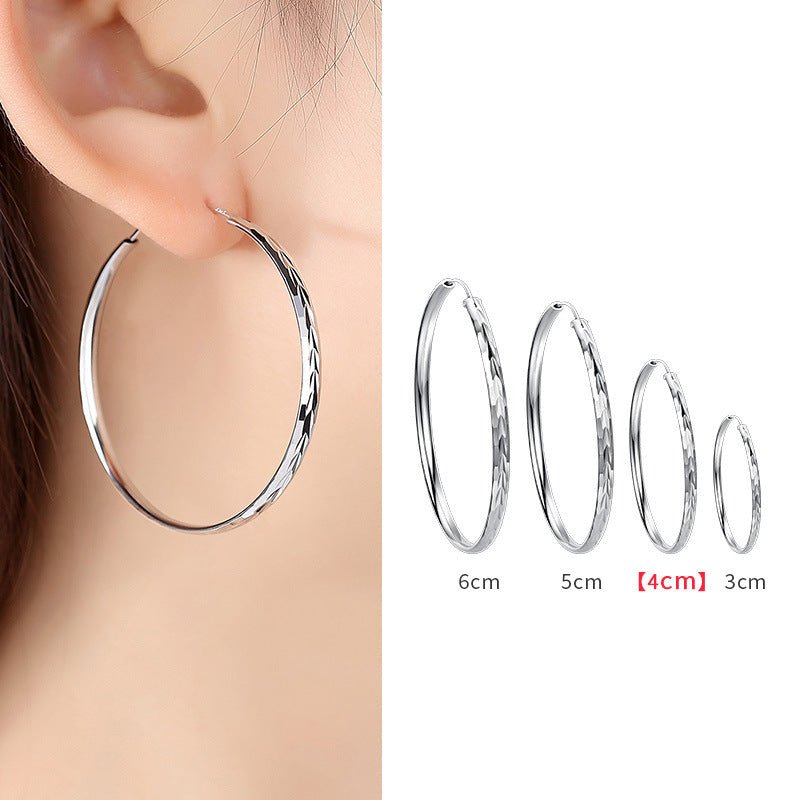 Round Face Was Thin And Big Hoop Earrings-Jewearrings