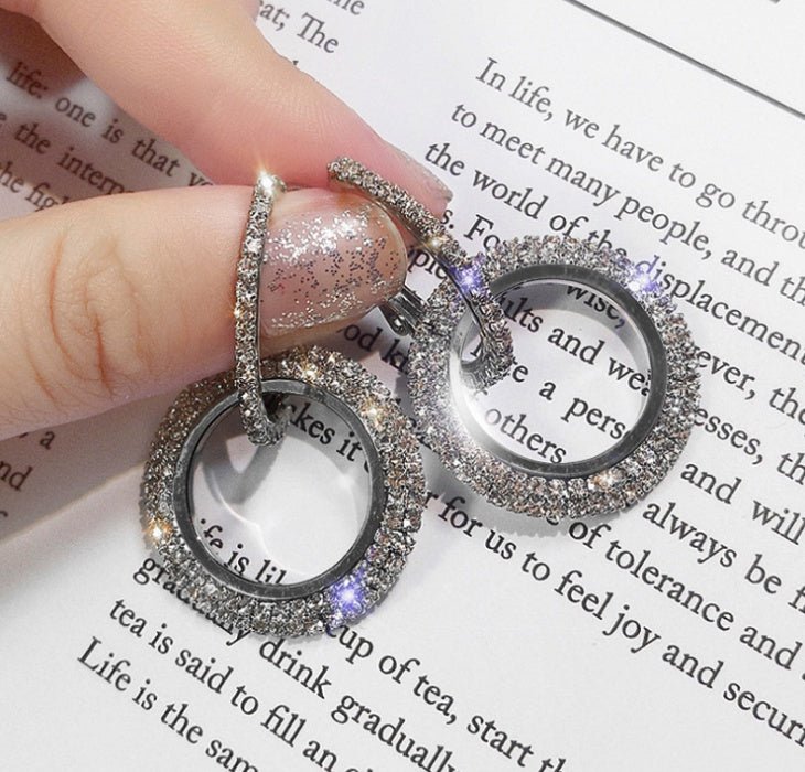 S925 silver needle Korean version of the new fashion with diamond earrings women's diamond geometry circle earrings Europe and the United States simple earrings-Jewearrings