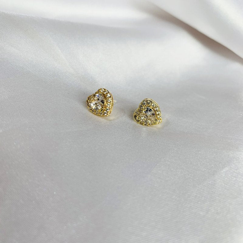 S925 Silver Needle Micro Inlaid Zirconium Diamond Heart-shaped Stud Earrings-Jewearrings