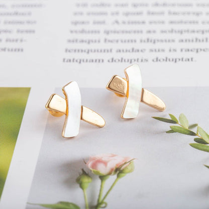 S925 Silver Needle Natural Shell Earrings Feminine Fashion Stud Earrings-Jewearrings