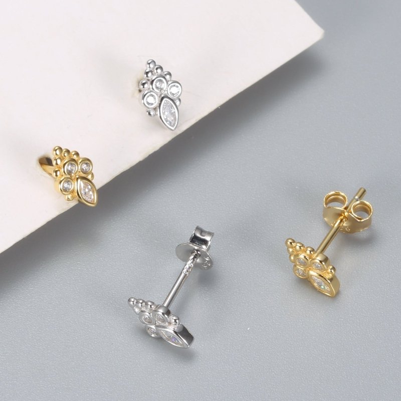 S925 Sterling Silver Cat's Paw Diamond Stud Earrings-Jewearrings