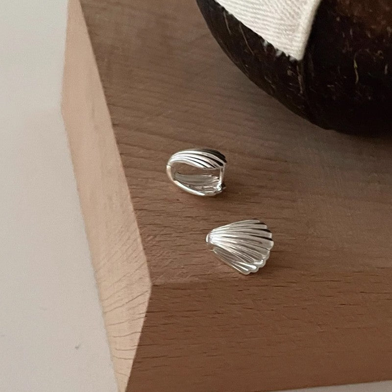 Shell Ear Clip Women's Fashion Simple Silvering Earrings-Jewearrings