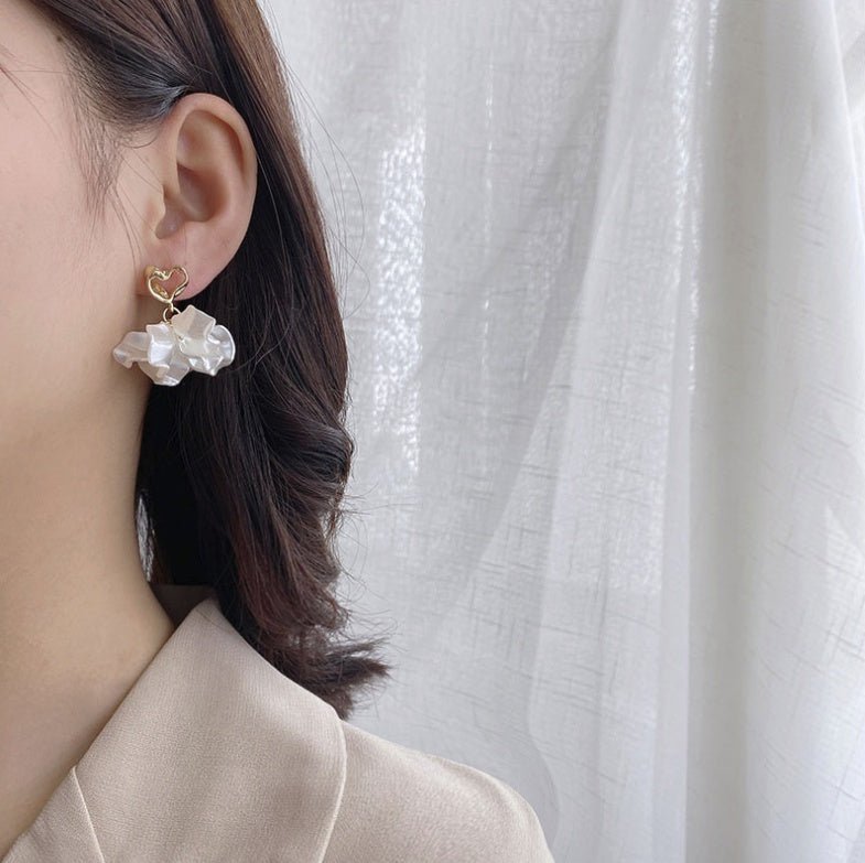 Shell flower earrings-Jewearrings