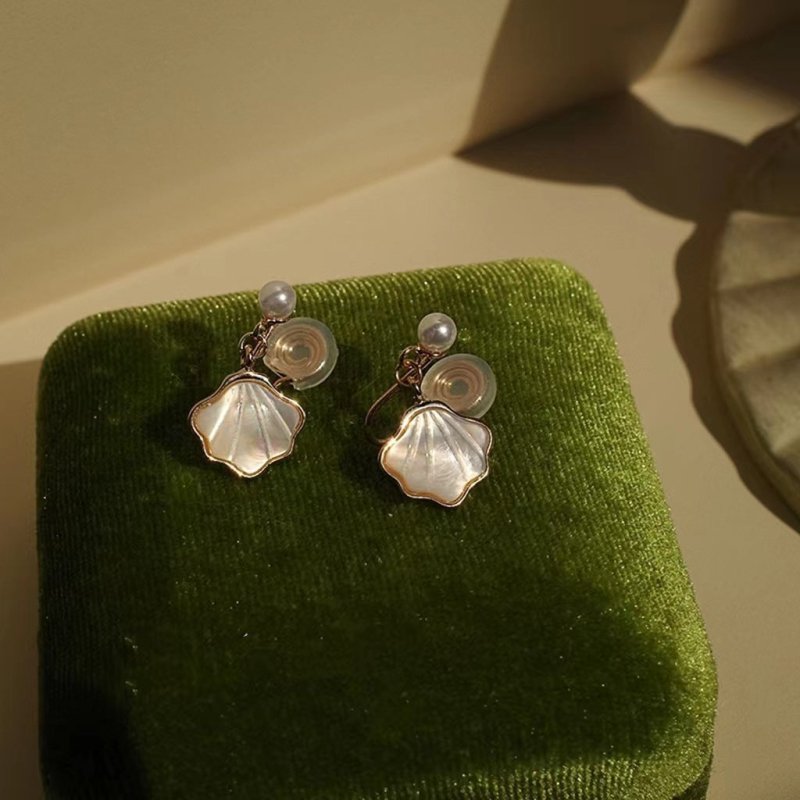 Shell Pearl Stud Earrings Small Design High Sense-Jewearrings