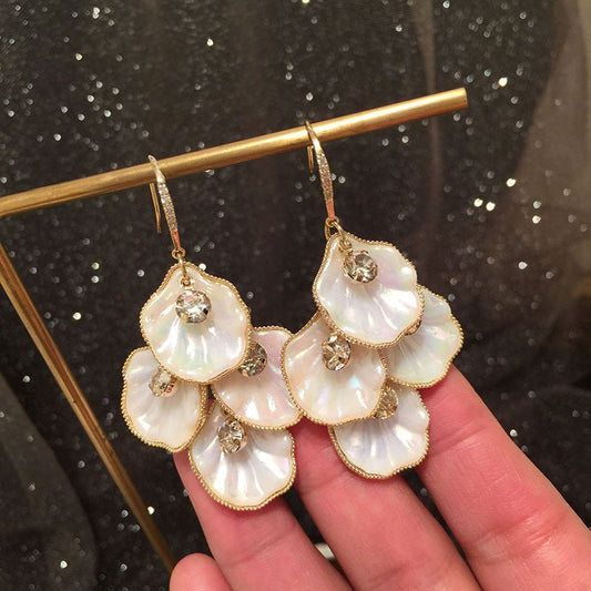 Shell Petal Earrings White Personality Exaggerated-Jewearrings