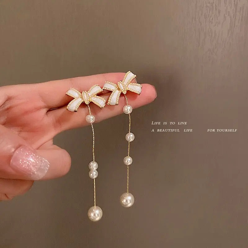 Shimmering Pearl Bow Earrings - Korean Tassel Design-Jewearrings