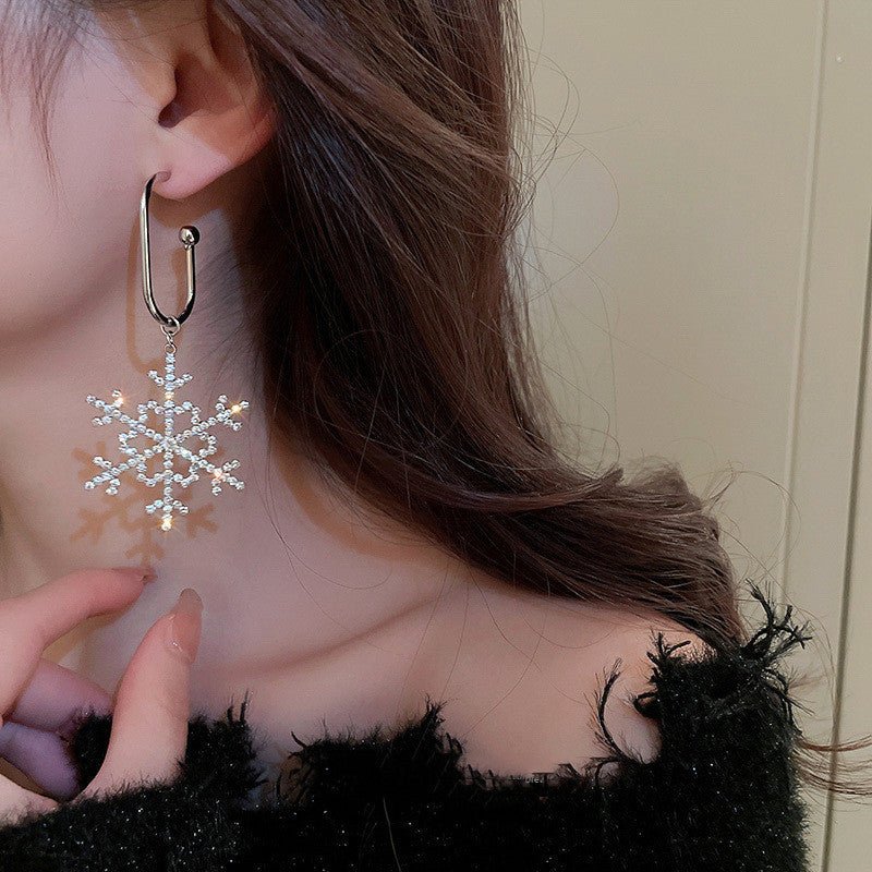 Silver Needle Pearl Diamond Snowflake Christmas Earrings-Jewearrings