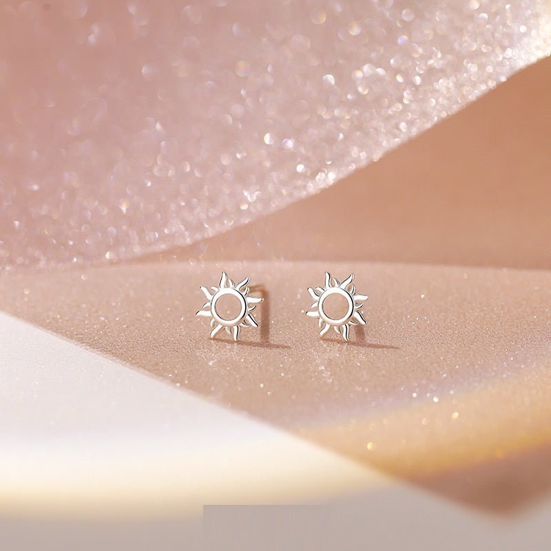 Silver Sun Zircon Flower Stud Earrings-Jewearrings