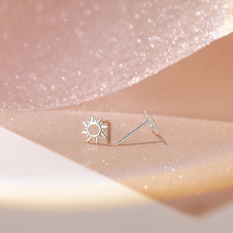 Silver Sun Zircon Flower Stud Earrings-Jewearrings