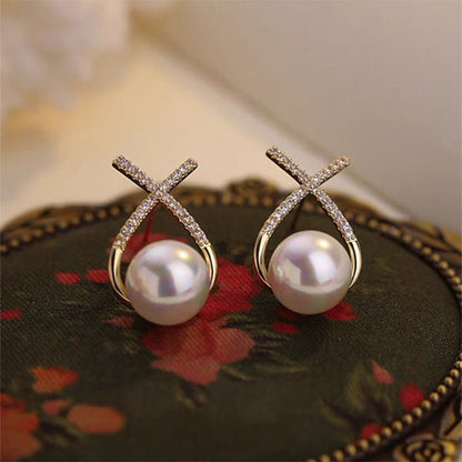 Simple Geometric Women's Fine Diamond Pearl Stud Earrings-Jewearrings