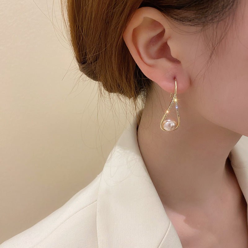 Simple Personality Tide Earrings Set With Diamond Pearls-Jewearrings