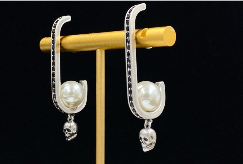 Skull Earrings Women's Pearl Stud Earrings-Jewearrings