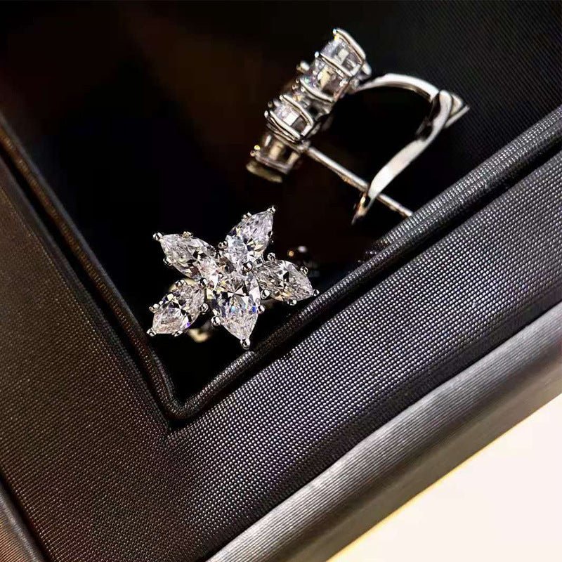 Small Brocade Bunch Simulation Diamond Stud Earrings 925 Silver-Jewearrings