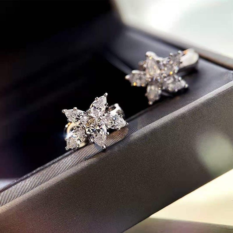 Small Brocade Bunch Simulation Diamond Stud Earrings 925 Silver-Jewearrings