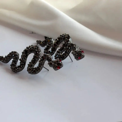 Snake Earrings: Sparkling Diamond Snake Earrings-Jewearrings