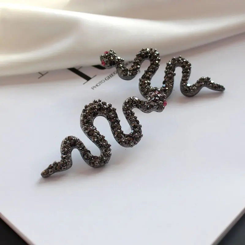 Snake Earrings: Sparkling Diamond Snake Earrings-Jewearrings