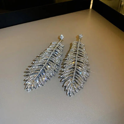 Stunning Leaf Feather Earrings - Spice Up Your Look-Jewearrings