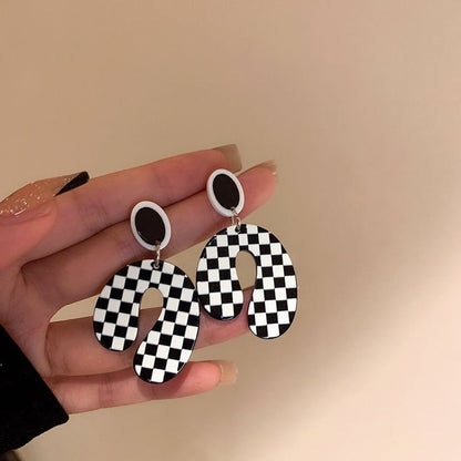 Temperament Acrylic Checkerboard Checker Earrings Retro-Jewearrings