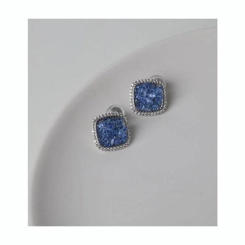 Temperamental Minority Advanced Gradient Diamond Crystal Stud Earrings-Jewearrings