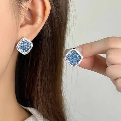 Temperamental Minority Advanced Gradient Diamond Crystal Stud Earrings-Jewearrings