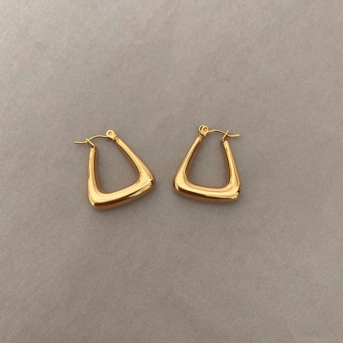 Titanium Earrings Fine Polished U-Shaped-Jewearrings