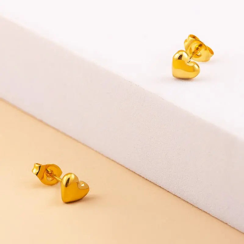 Titanium Earrings: Simple Love Heart Studs-Jewearrings