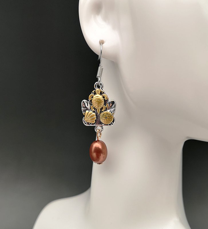 Two-tone Gold Tortoise Flower Shell Earrings-Jewearrings