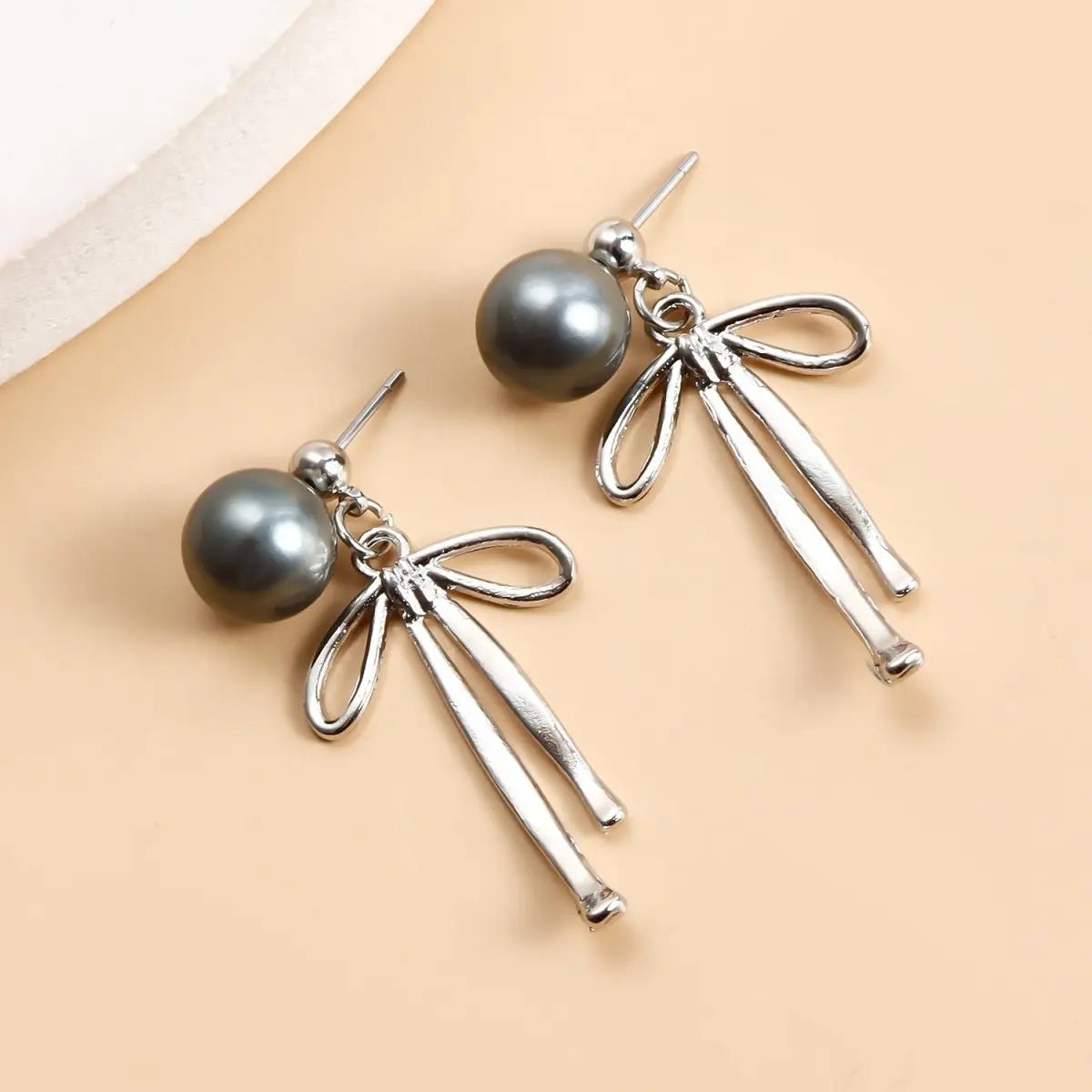 Upgrade Your Look: Retro French Pearl Bow Earrings-Jewearrings