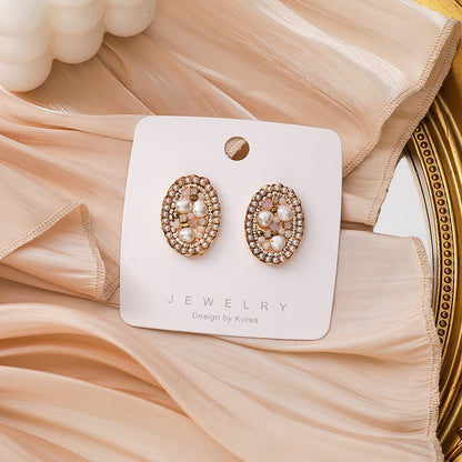 Vintage Baroque Atmospheric Temperament Oval Pearl Crystal Stud Earrings-Jewearrings