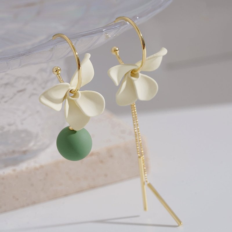 White Flower Earrings - Asymmetric Fringe-Jewearrings