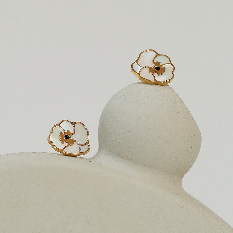 White Flower Earrings - Retro Shell-Jewearrings