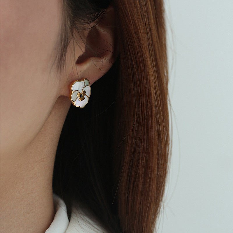 White Flower Earrings - Retro Shell-Jewearrings