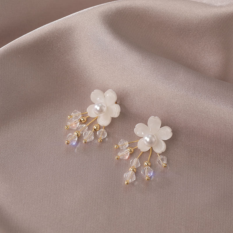 White Flower Earrings - Tassel Design-Jewearrings