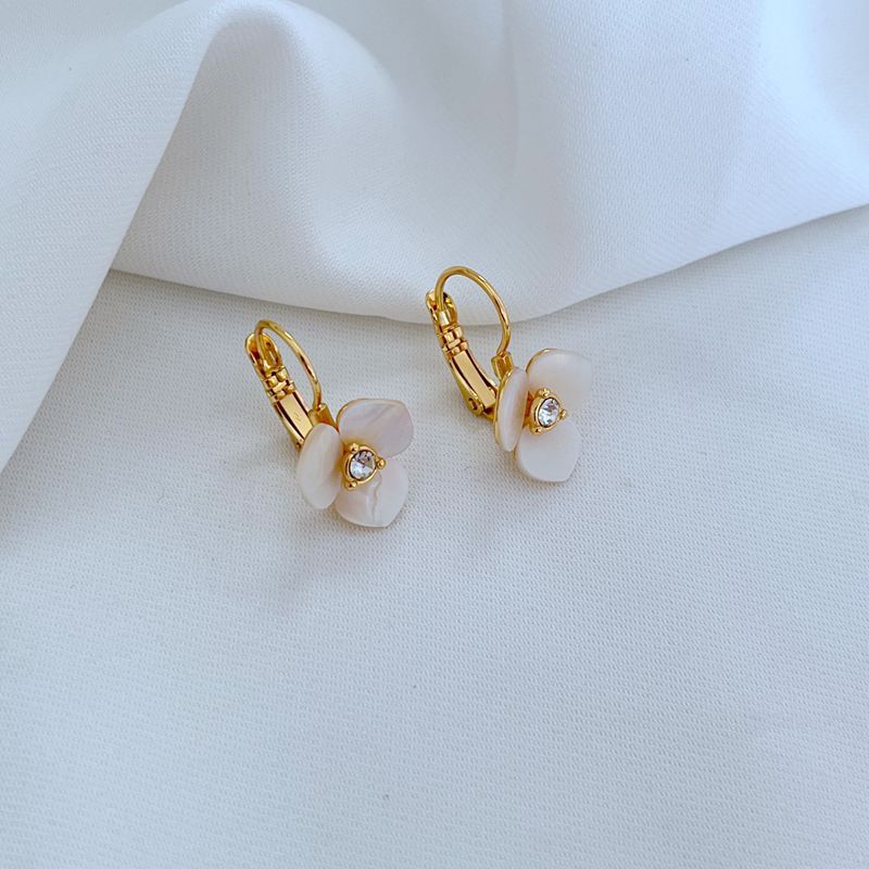 Women's Elegant Natural Shell Inlaid Zircon Earrings-Jewearrings